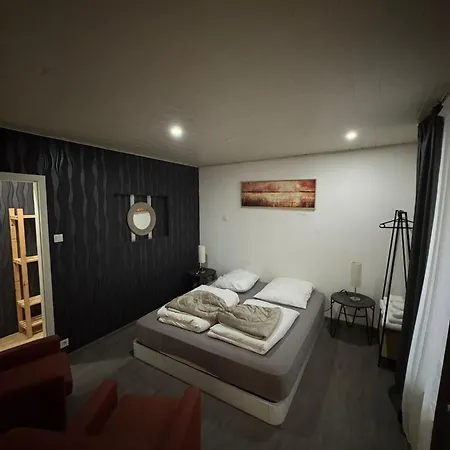 Pearl Retreat - *